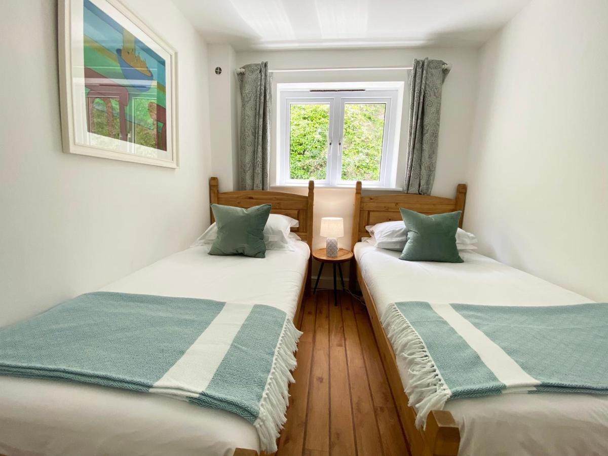 Tolcarne Beach Apartments New Quay Екстериор снимка